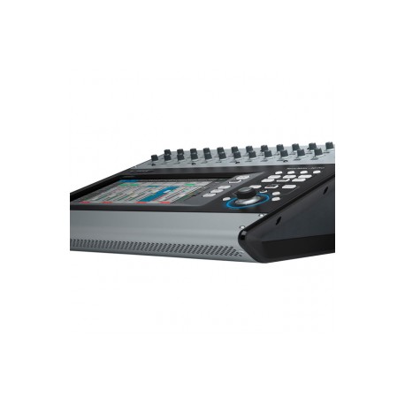 Mezcladora de audio Digital de 32 canales QSC TOUCHMIX 30