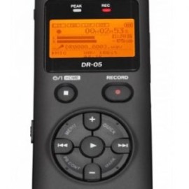 Grabadora de mano DR-05 TASCAM